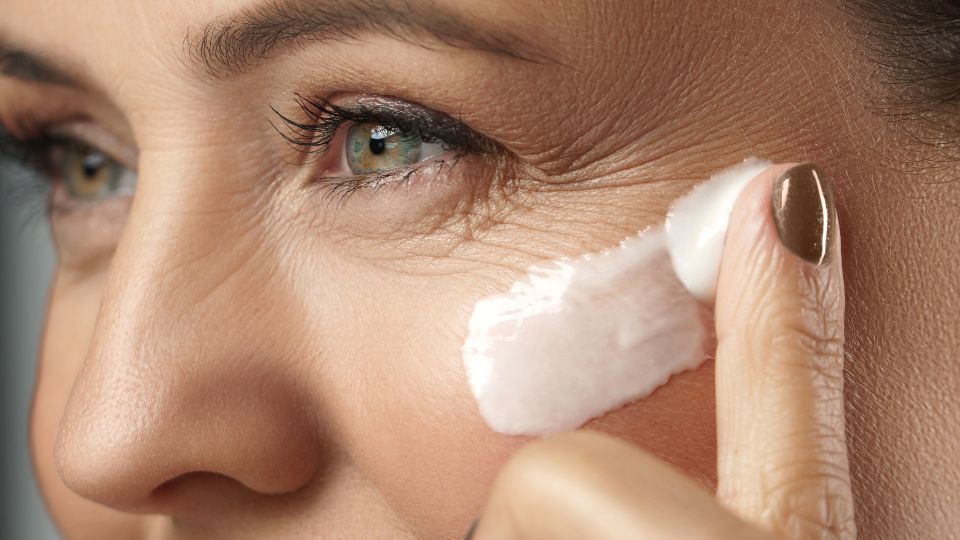 Die 10 besten Anti-Aging-Wirkstoffe für strahlende, jugendliche Haut