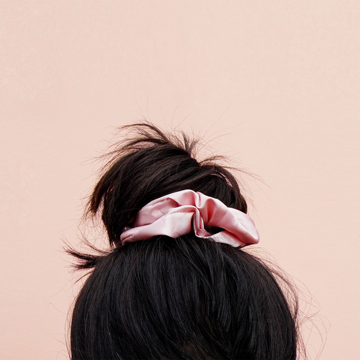SILK SCRUNCHIE