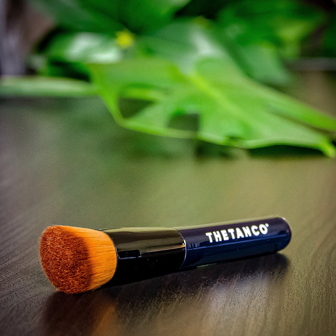 Kabuki-Pinsel von TheTanCo. – ideal zum Auftragen von Selbstbräuner auf Gesicht, Hände und Füße