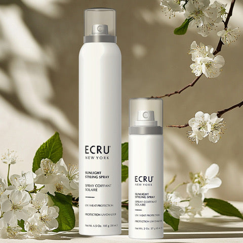 Leichtes, flexibles Stylingspray mit unwiderstehlichem Duft für natürlichen Halt und Glanz