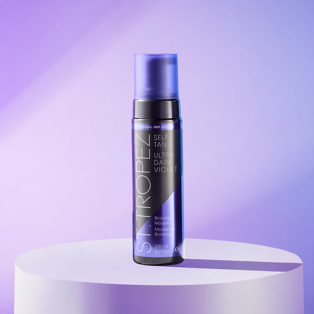 St.Tropez Self Tan Ultra Dark Violet Mousse – Selbstbräuner mit violetter Basis und ultraintensiver Bräune