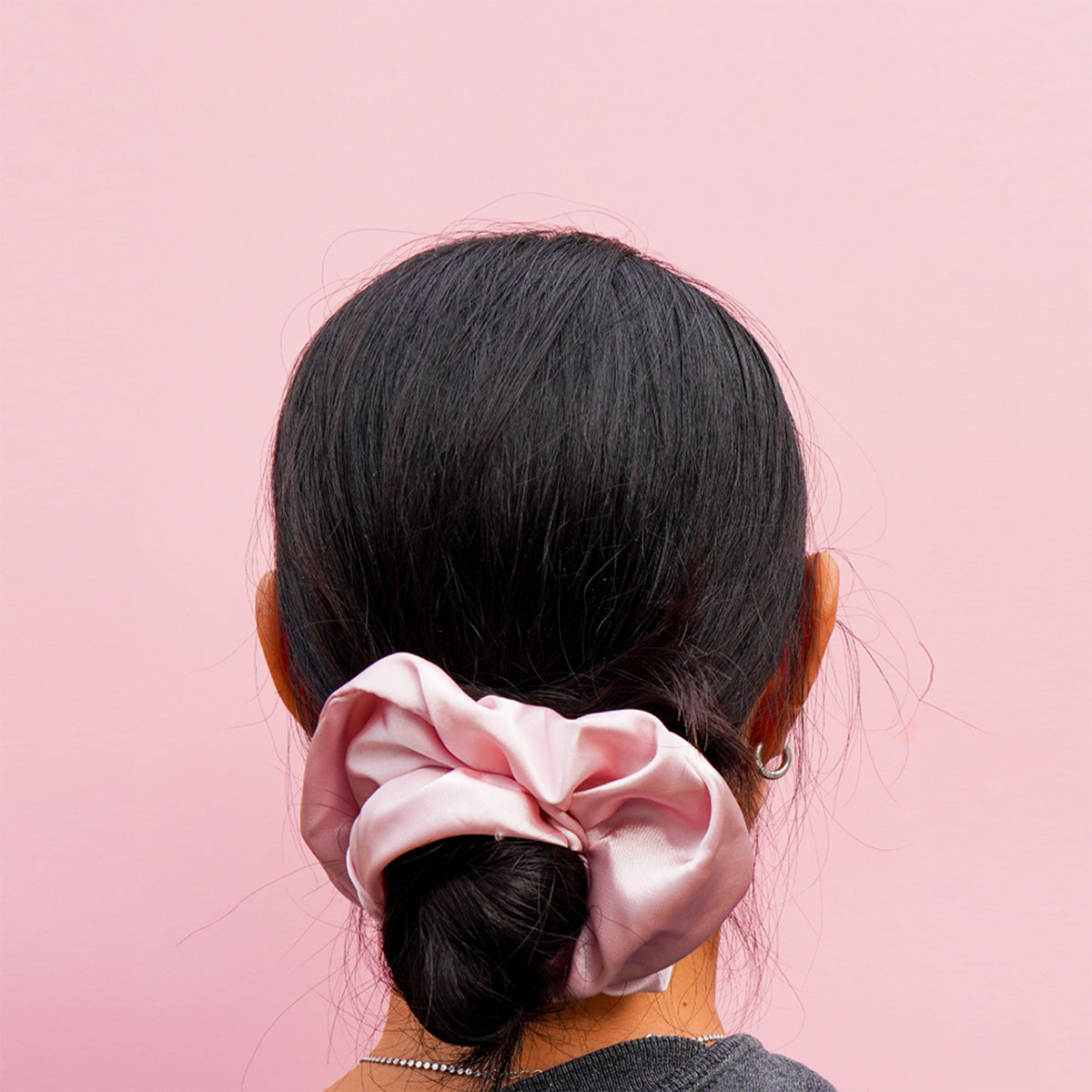 SILK SCRUNCHIE